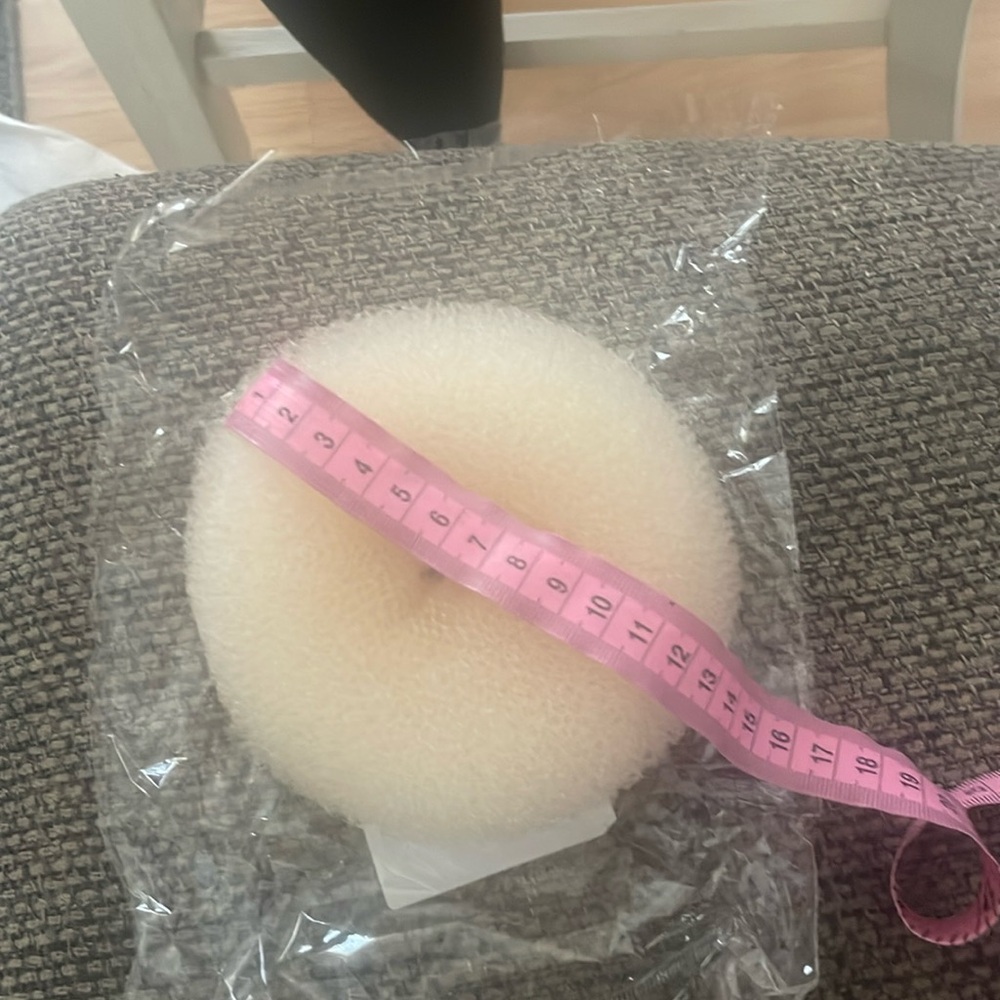 Hairstyling accessories